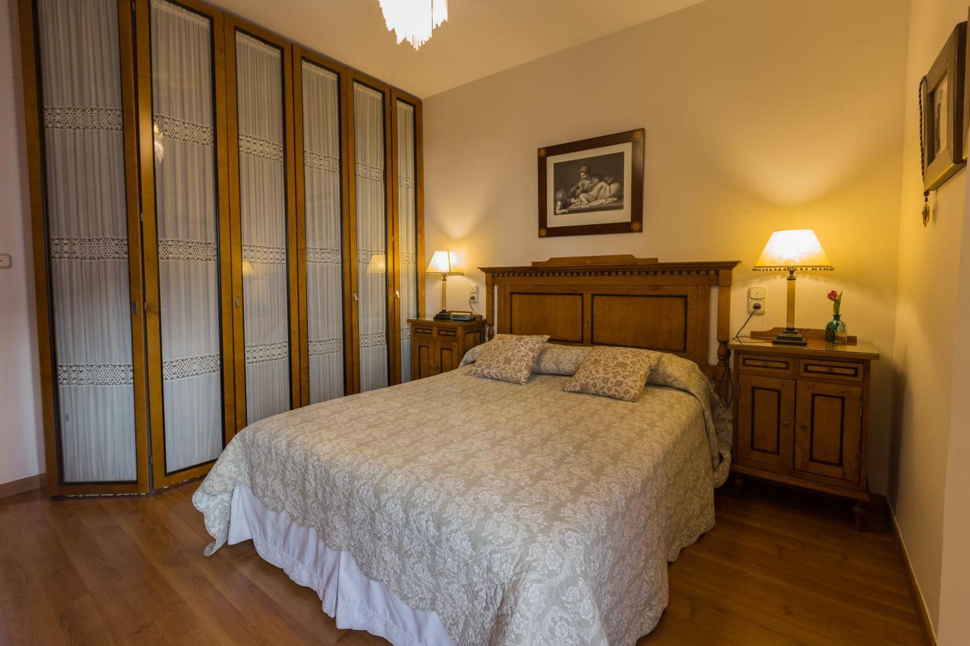 Gracia Suites - Centro Y Confort Con Parking Gratis Granada Bagian luar foto