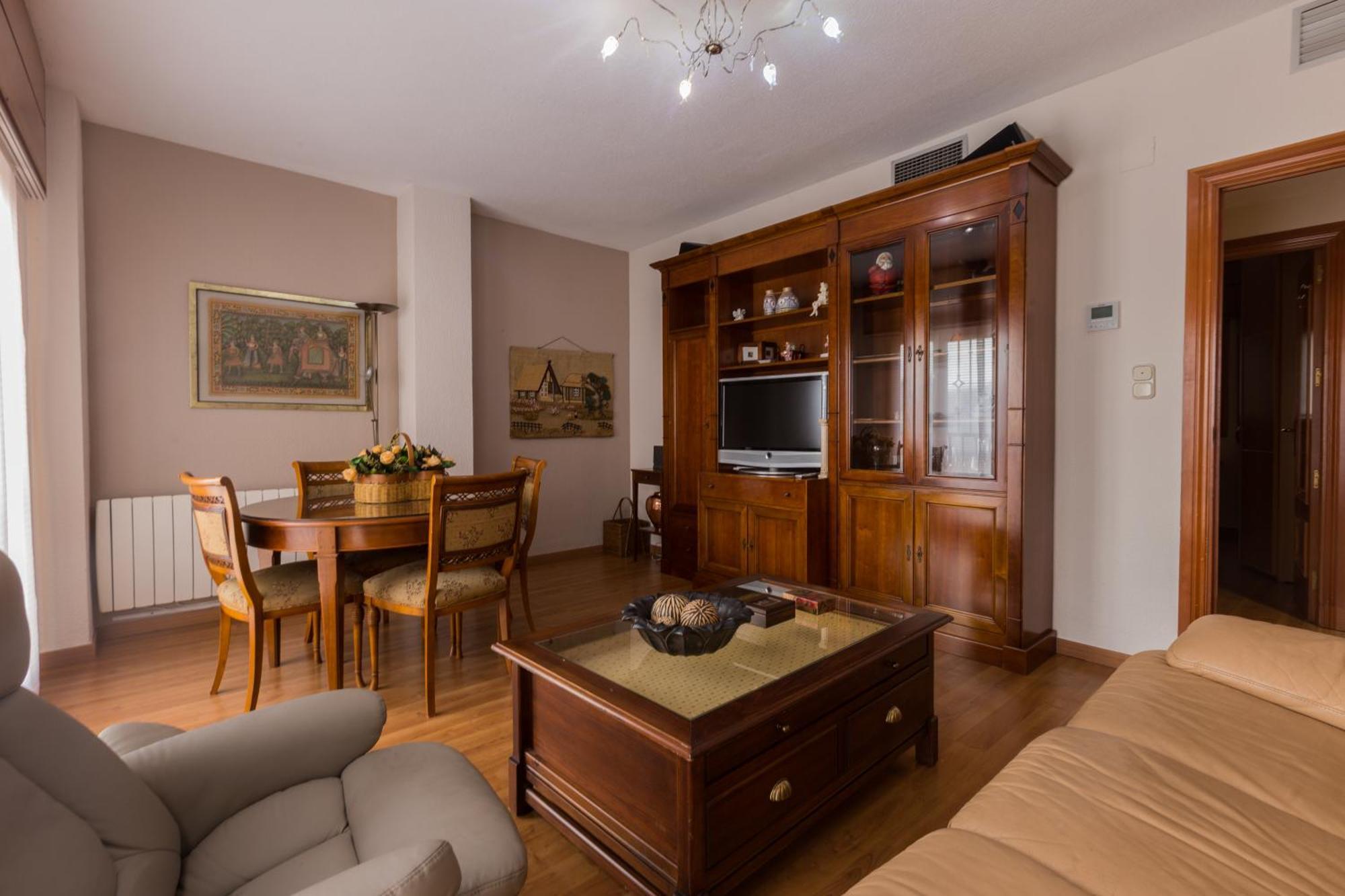 Gracia Suites - Centro Y Confort Con Parking Gratis Granada Bagian luar foto