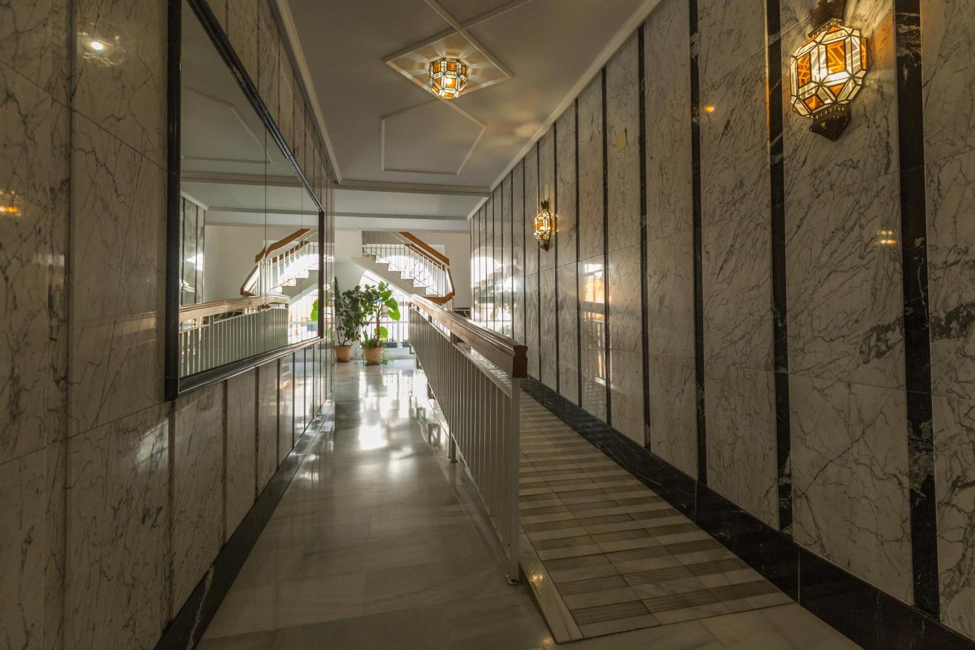 Gracia Suites - Centro Y Confort Con Parking Gratis Granada Bagian luar foto